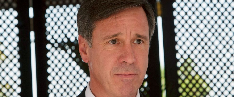 driving street Arne Sorenson