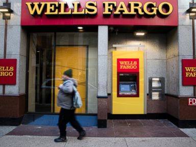 Hampered by scandals, Wells Fargo's profits stagnate