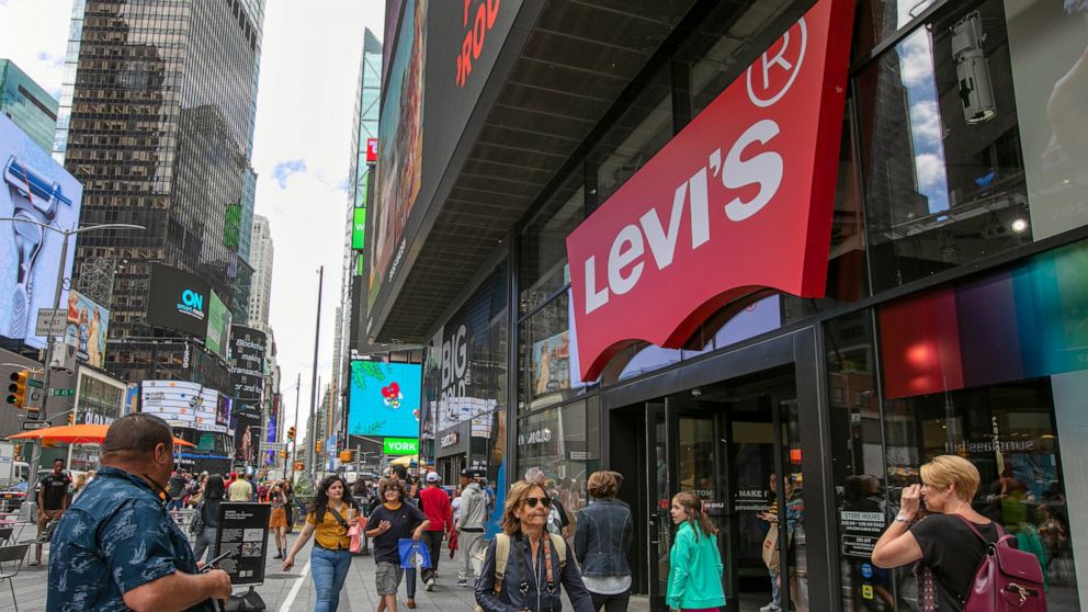 levi's times square hours