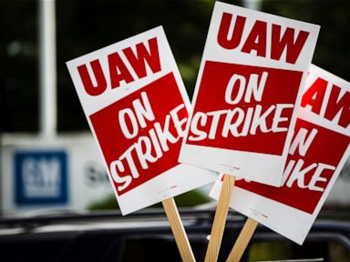 UAW rescinds strike pay increase at annual convention thumbnail