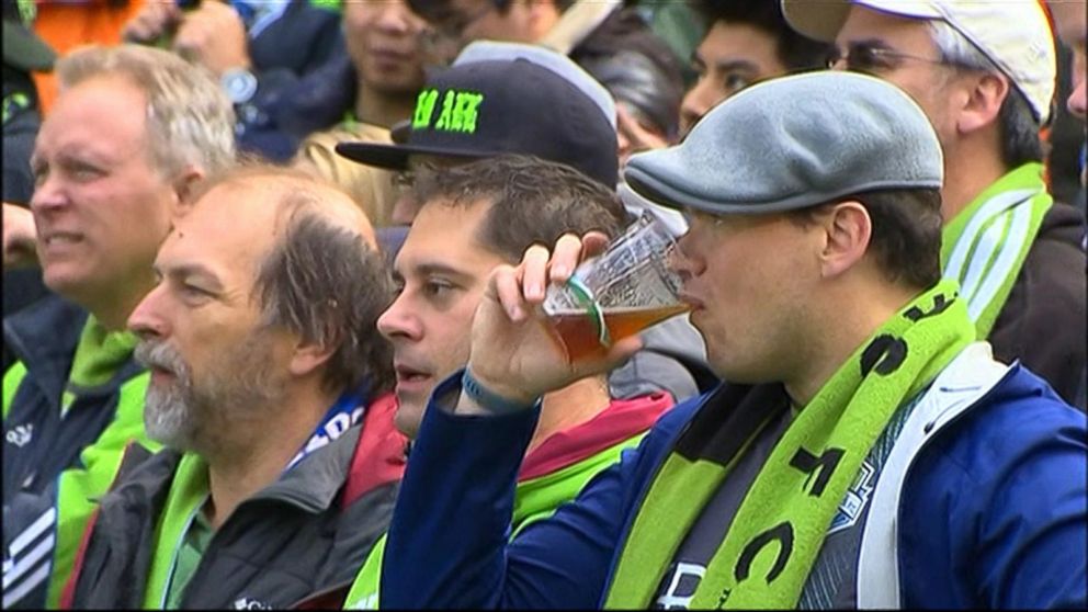 PHOTO: The beer sold at CenturyLink Stadium in Seattle may watered down according to tests done by KOMO's Problem Solvers.
