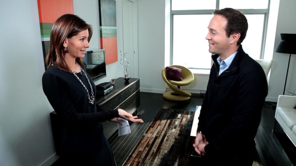 PHOTO: Zillow CEO Spencer Rascoff shares real estate tips with ABC News chief business and economics correspondent Rebecca Jarvis.