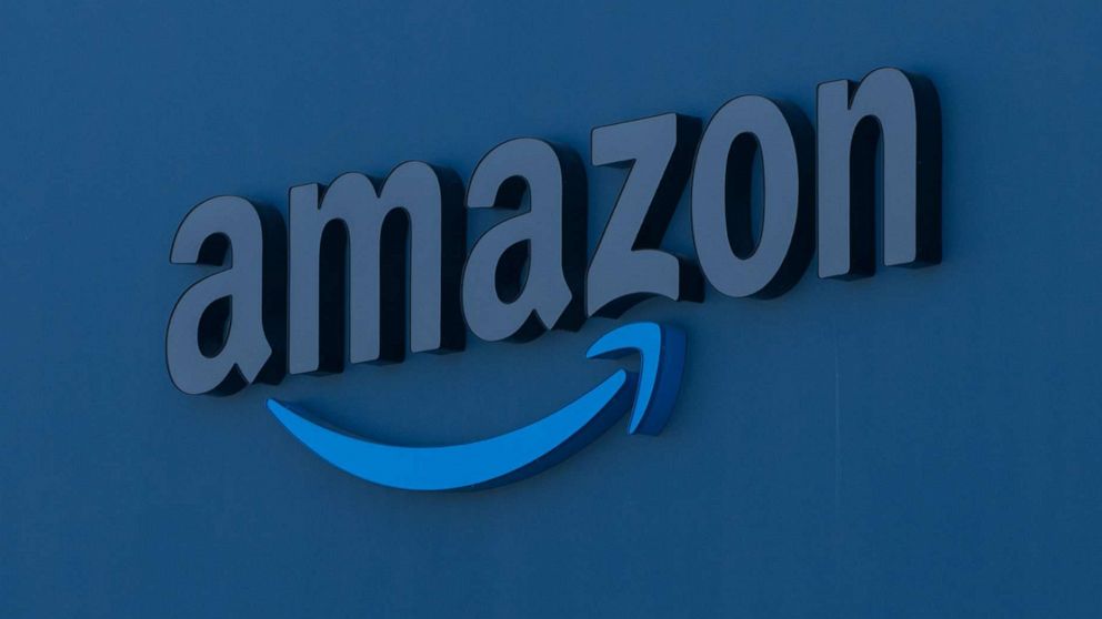 Foto: Una estación de entrega de Amazon y un centro logístico de Amazon en Burbank, California, el 24 de junio de 2022.