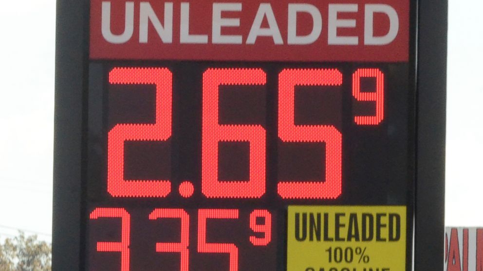 The price of regular gasoline dropped to $2.659 per gallon at the Hi Tech Fuels station on Brainerd Road and other stations in Chattanooga, Tenn., on Oct. 21, 2014. 