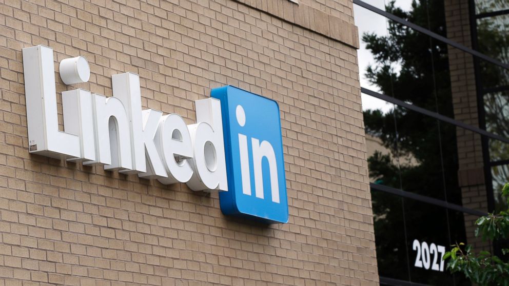PHOTO: This May 8, 2014 photo shows an exterior view of the LinkedIn headquarters in Mountain View , Calif. 