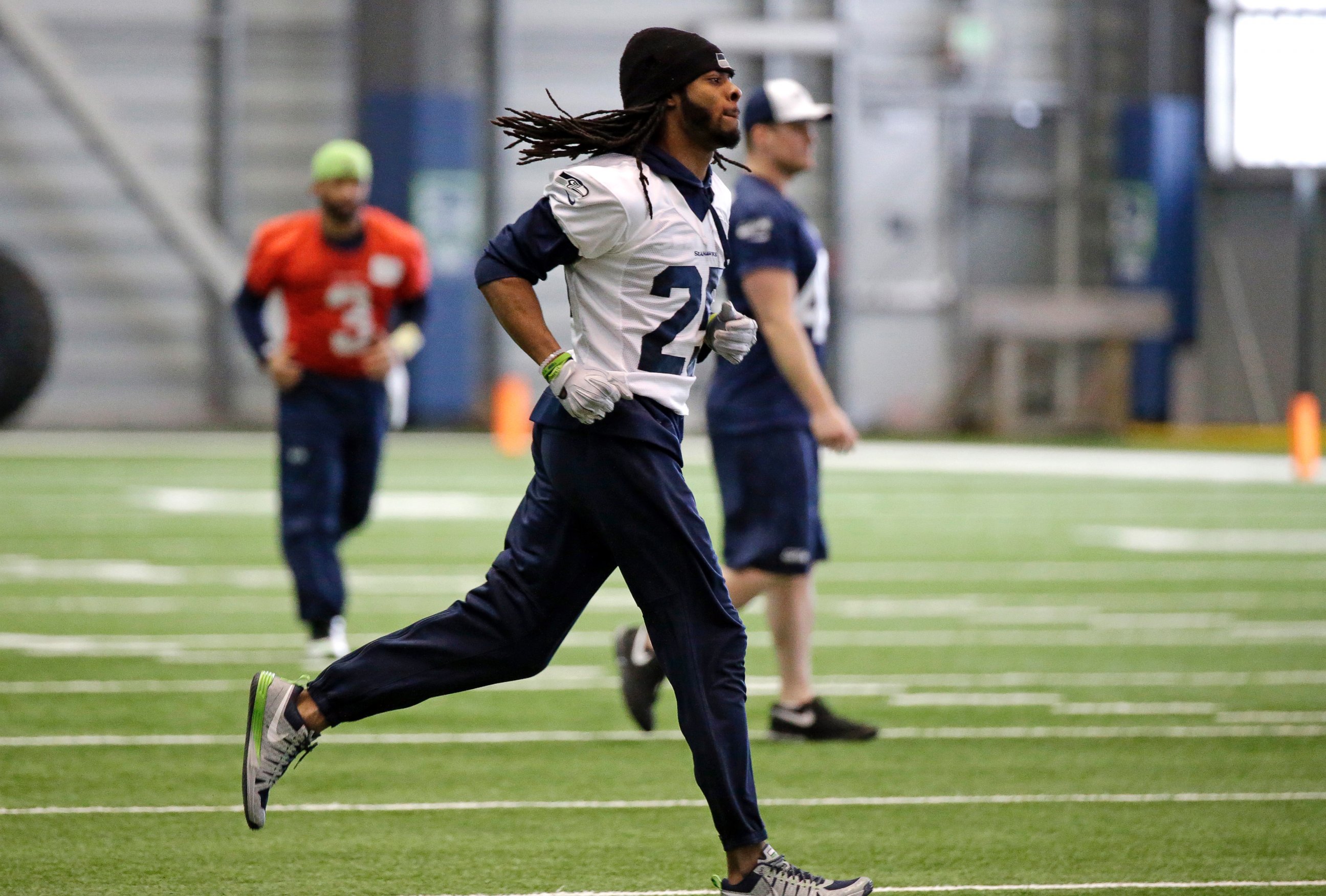 PHOTO: Seattle Seahawks' Richard Sherman runs in NFL football practice, on Jan. 21, 2015, in Renton, Wash. 