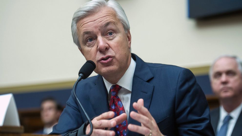 PHOTO: Wells Fargo CEO John Stumpf testifies on Capitol Hill in Washington, Sept. 29, 2016, before the House Financial Services Committee.