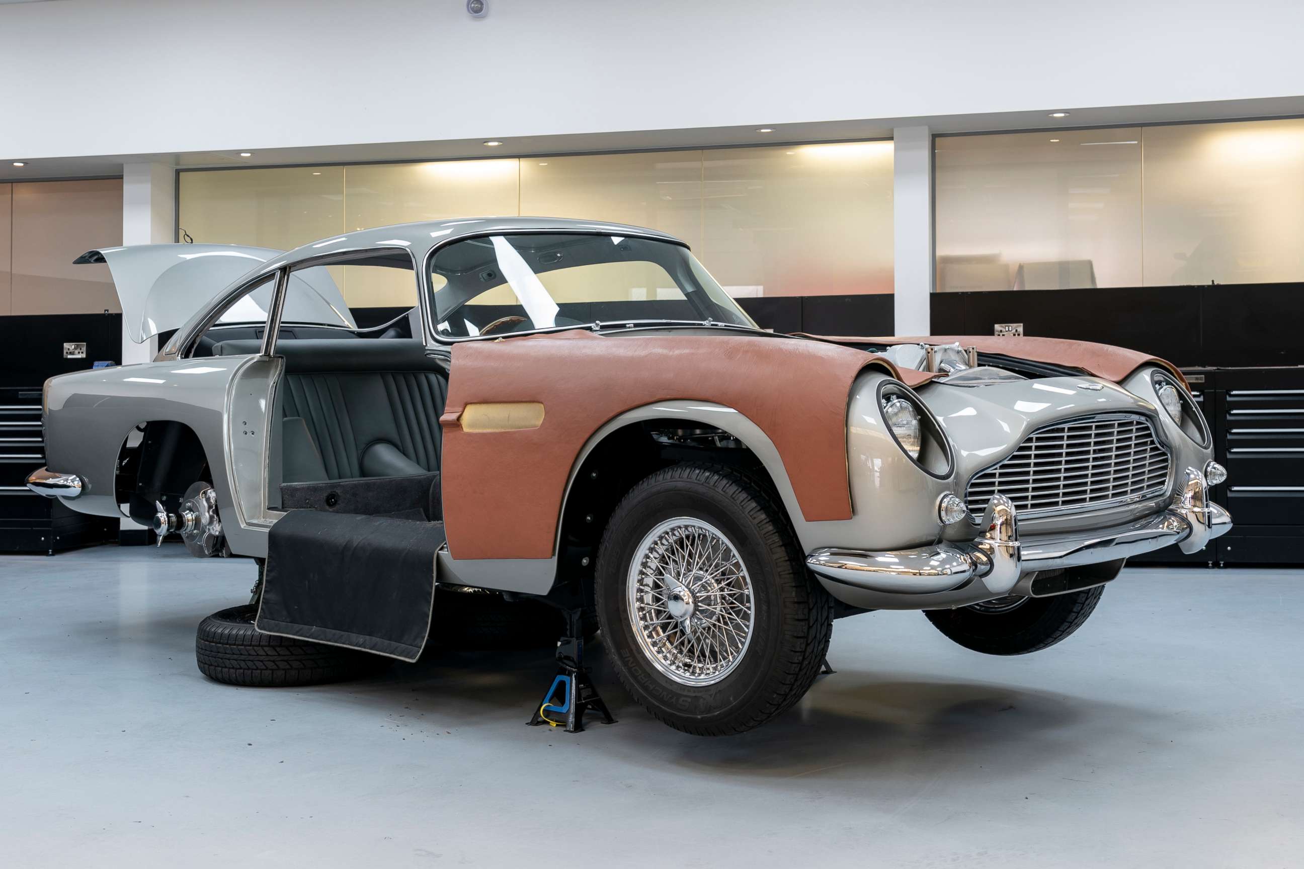 PHOTO: British luxury automaker Aston Martin is building 25 DB5 collector cars that will come with fully functioning gadgets as seen in the classic 1964 James Bond film, "Goldfinger."