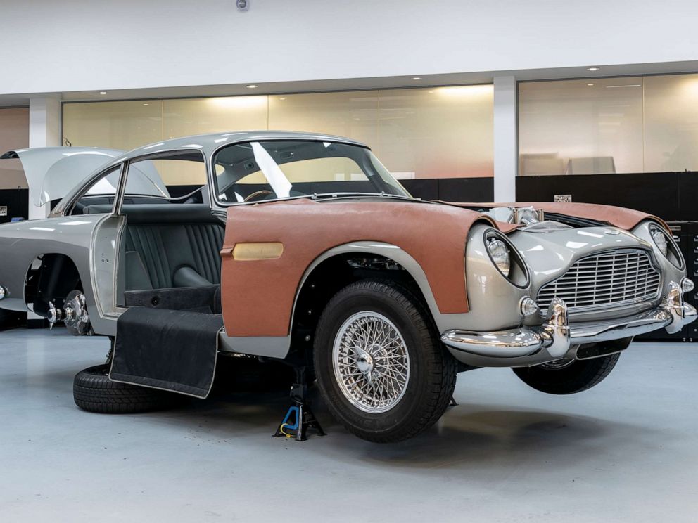 PHOTO: British luxury automaker Aston Martin is building 25 DB5 collector cars that will come with fully functioning gadgets as seen in the classic 1964 James Bond film, Goldfinger.