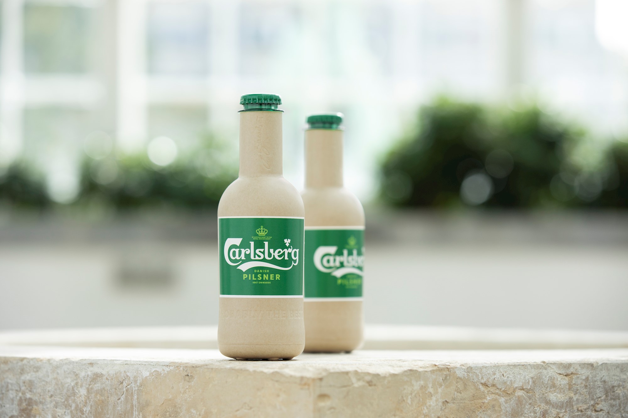 PHOTO: Carlsberg unveiled "paper bottle" for beer at a the C40 World Mayors Summit in Copenhagen, Denmark.