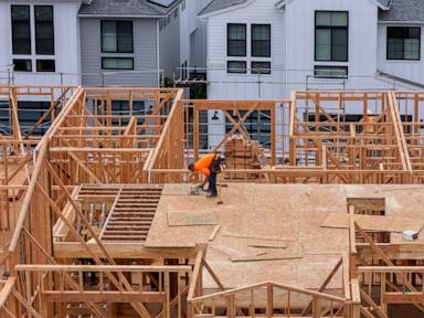 US jobs unexpectedly fall in July as slow summer continues - image 4