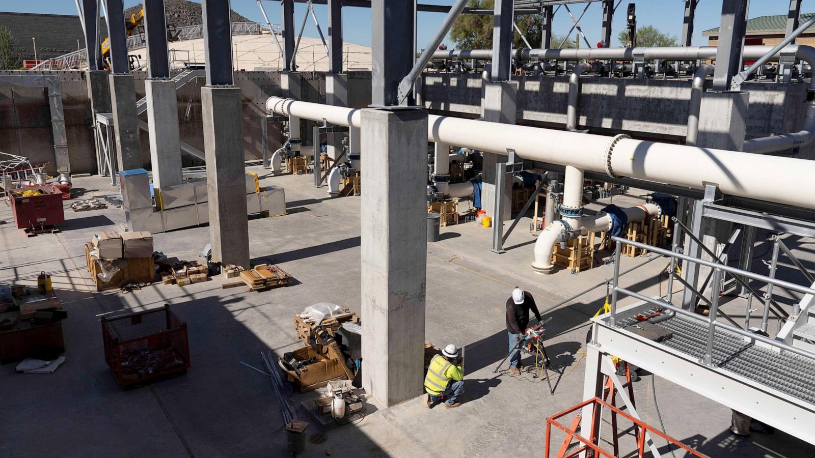 Jobs report to show whether hiring stayed resilient in September