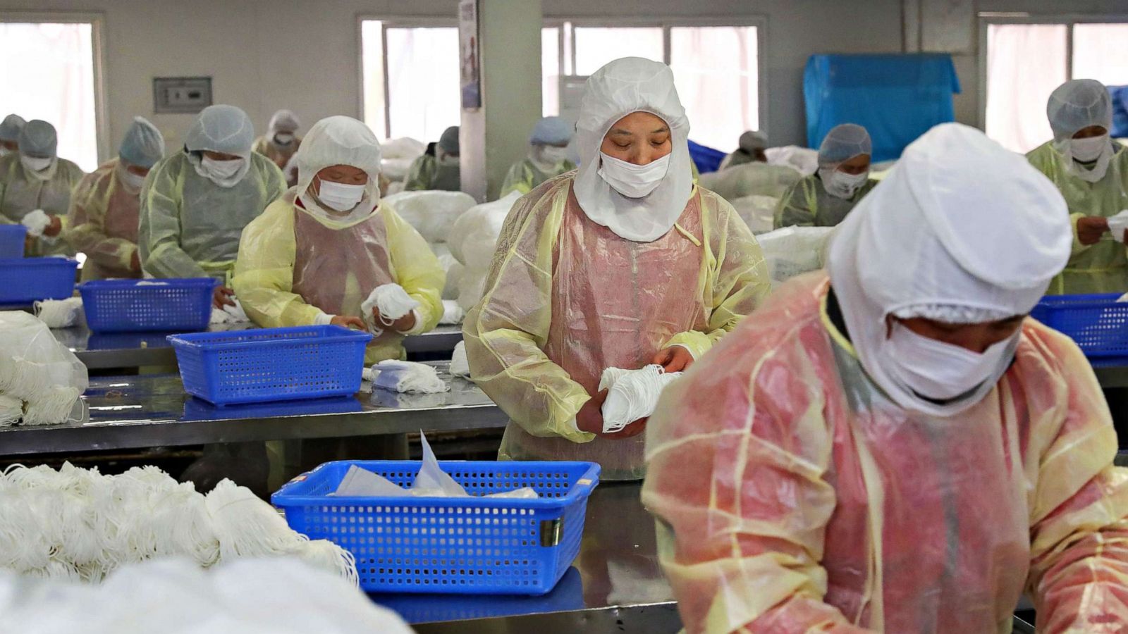 Coronavirus Outbreak Puts Chill On Us Businesses From Apple To
