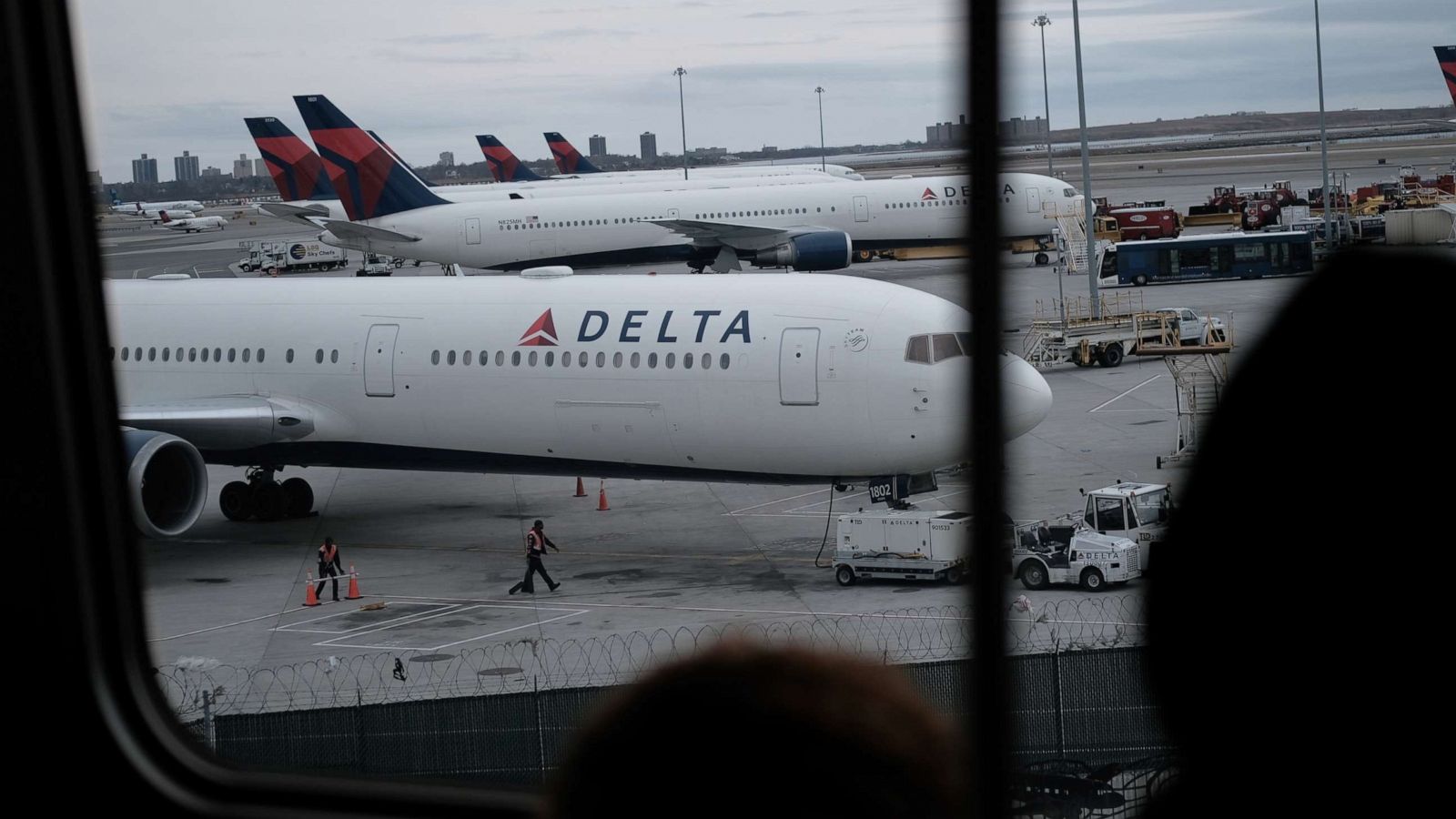 Delta Air Lines Has Big Plans to Become Completely Carbon Neutral