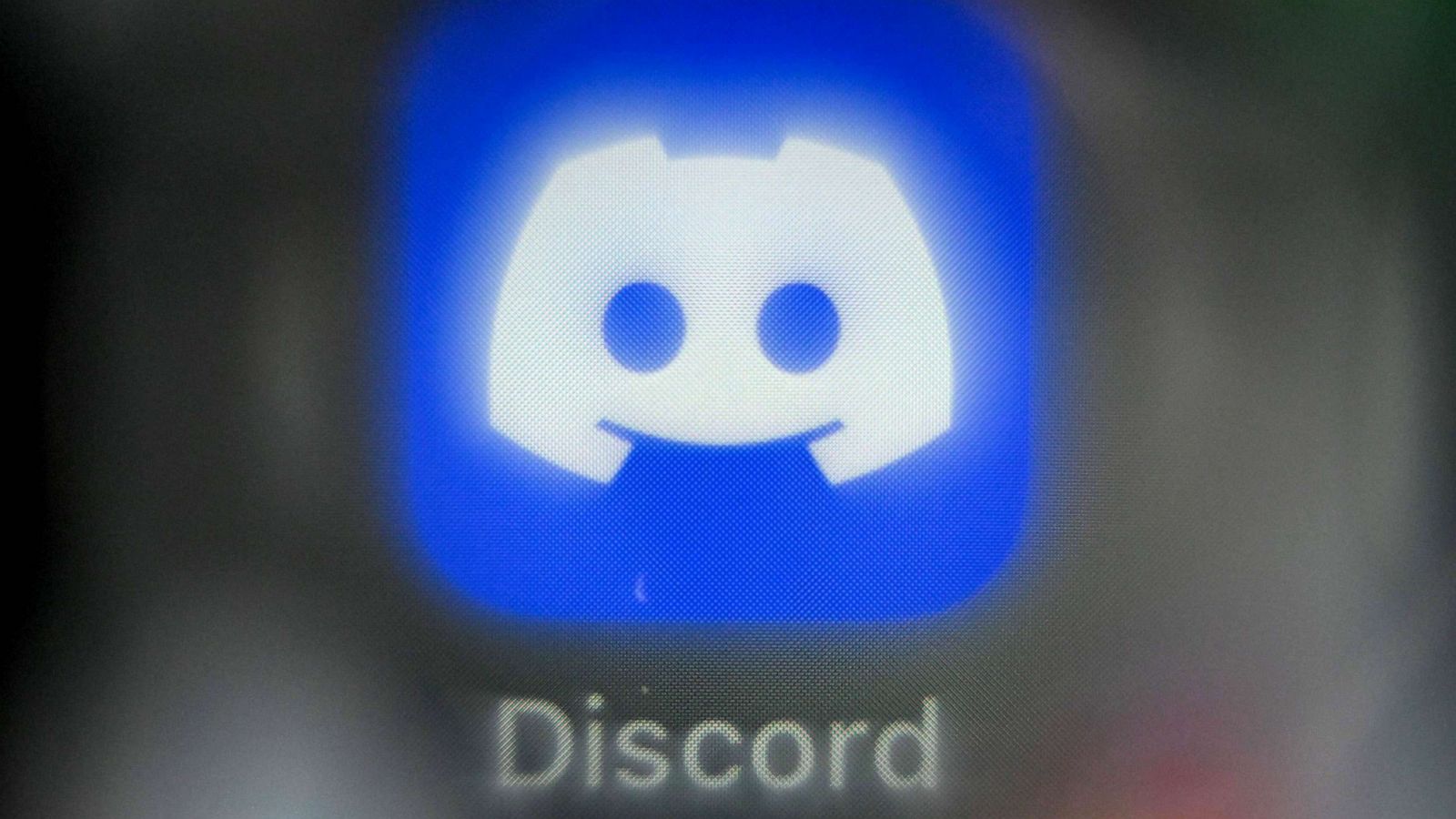 Discord member details how documents leaked from closed chat group