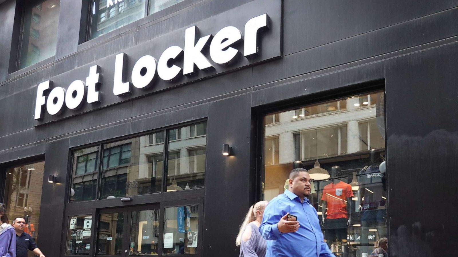 Foot Locker Is Shuttering 400 Locations in North America