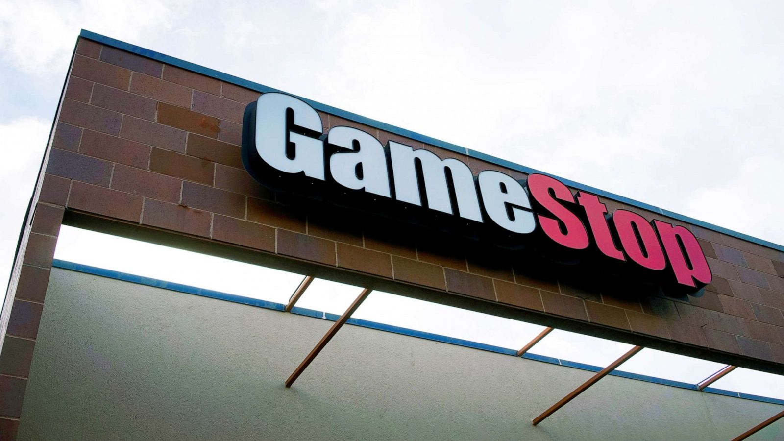 How a Reddit User and His Friends Helped Fuel the GameStop Frenzy