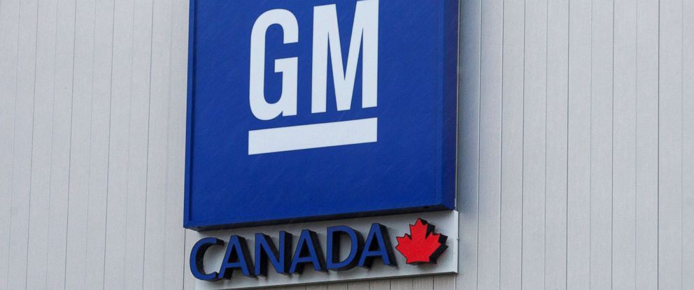 General Motors To Lay Off 15 Percent Of Workers Shutter 5 Plants In Photo The General Motors Embly Plant In Oshawa Ontario Canada Nov