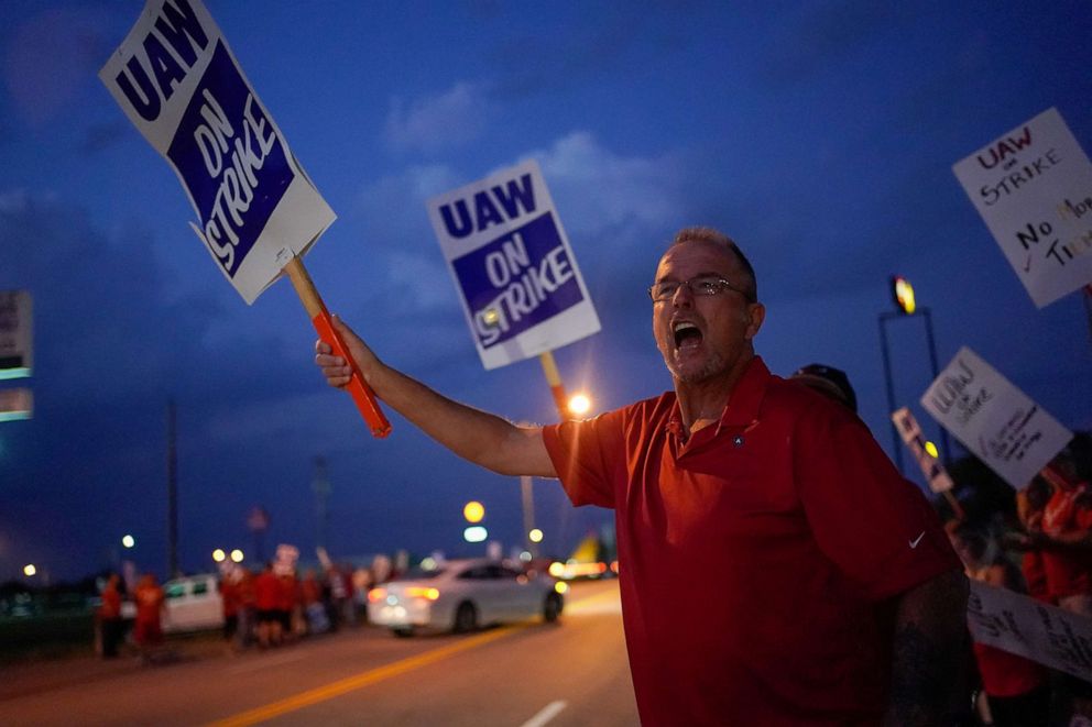 PHOTO: Charlie Highlanger, 59, a GM employee shouts at passing employees entering the assembly plant during the United Auto Workers (UAW) national strike in Bowling Green, Kentucky, September 20, 2019.