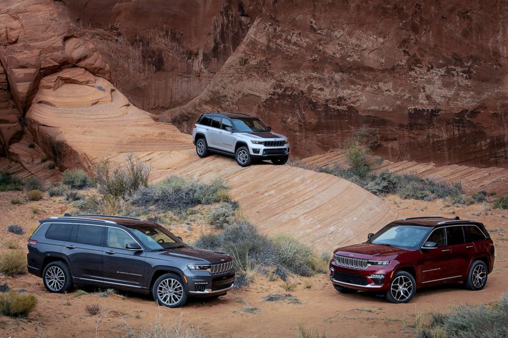 PHOTO: From left to right: The three-row Jeep Grand Cherokee L, the Grand Cherokee 4xe and the Jeep Grand Cherokee.