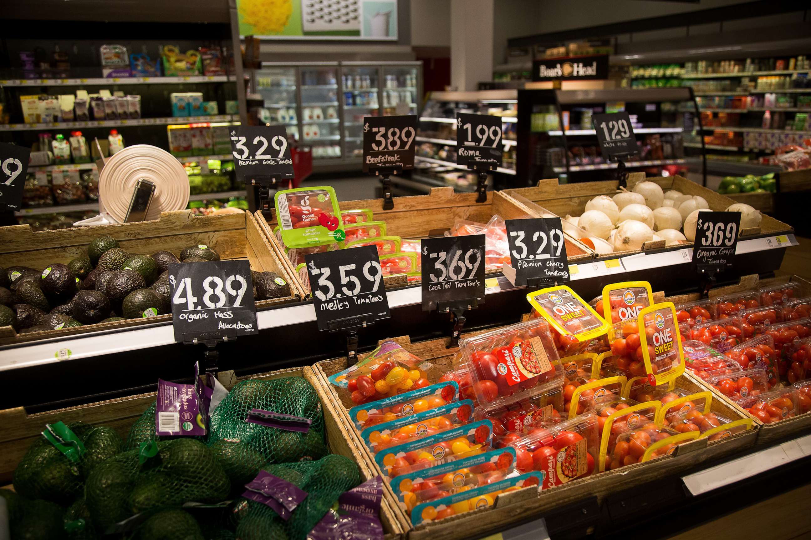 PHOTO: Produce prices are displayed at a grocery store in Brooklyn, Feb. 14, 2023.
