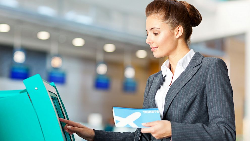 Here are ways to keep track of airline fees.