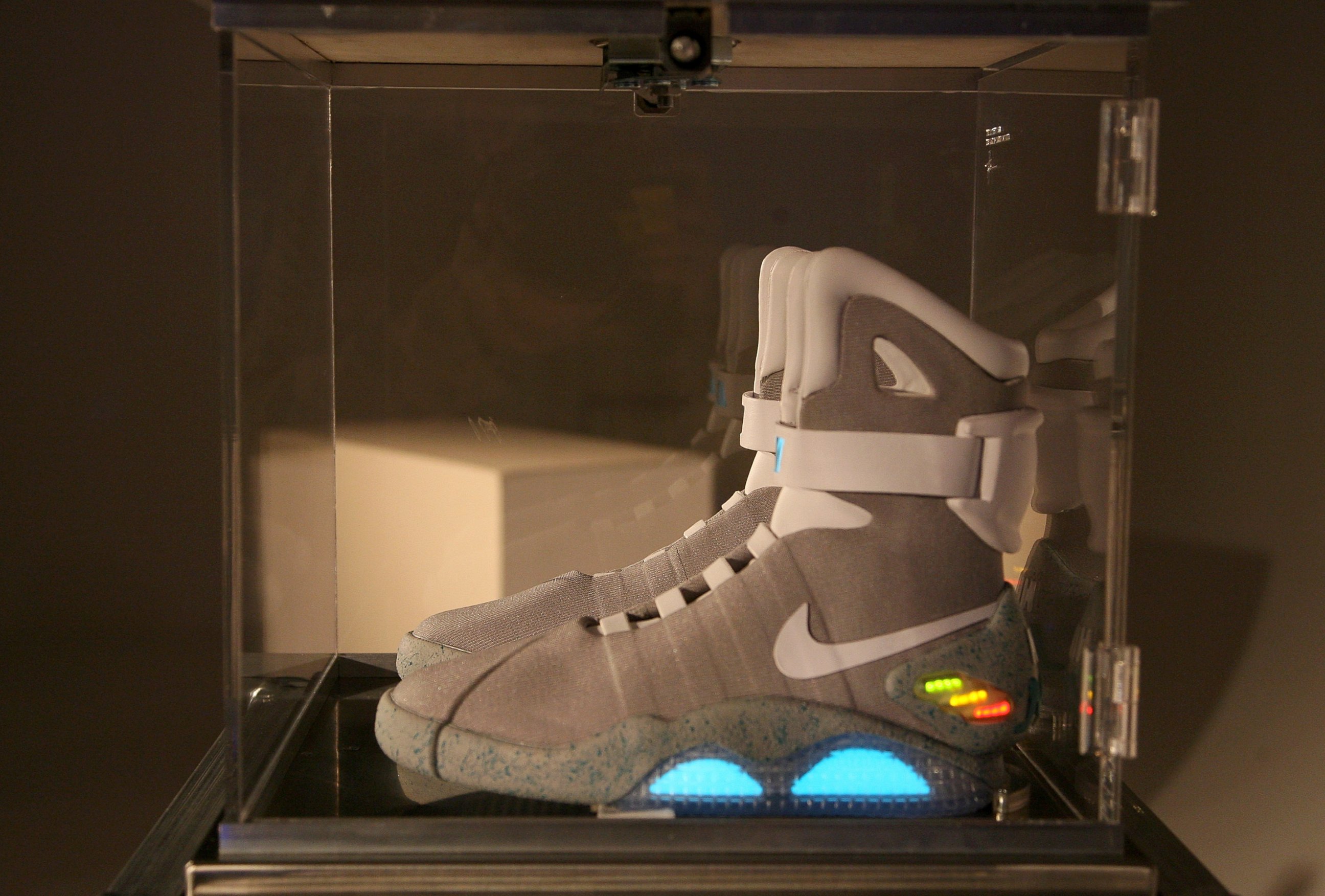 PHOTO: A general view of atmosphere as a pair of Nike limited edition sneakers are auctioned off at the Nike MAG Berlin auction at the Delight Studios on Sept. 17, 2011 in Berlin.