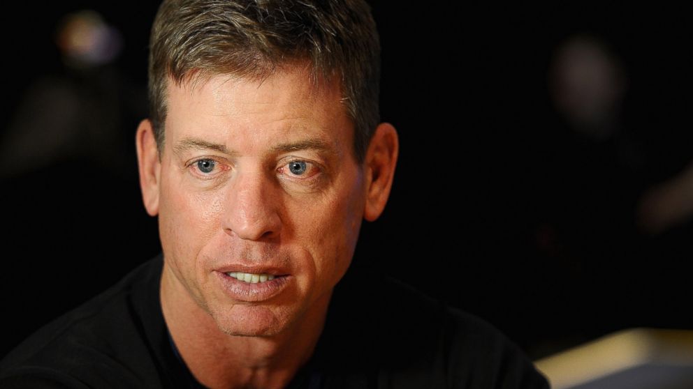 PHOTO: Troy Aikman, former NFL player and current NFL analyst answers questions from the press at Super Bowl XLVIII Media Center on Jan. 28, 2014, in New York City.