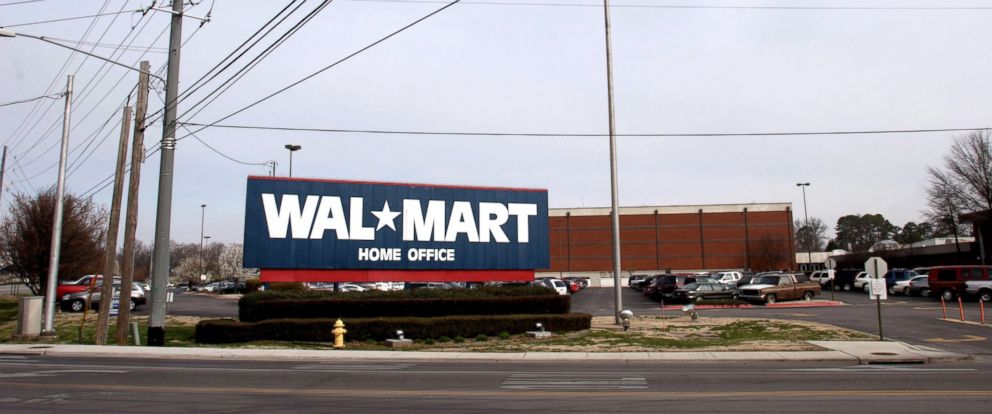PHOTO: A sign announces the headquarters of Wal-Mart on March 16, 2005 in Bentonville, Arkansas. 