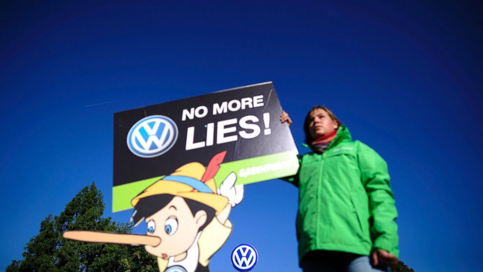 PHOTO: Members of Greenpeace protest outside the main gate at Volkswagen Headquarters on Sept. 25, 2015 in Wolfsburg, Germany. 