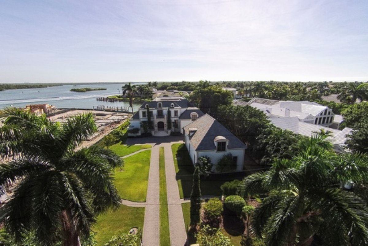 PHOTO: The median home price on Nelsons Walk in Naples, Fla. is $10.5 million.