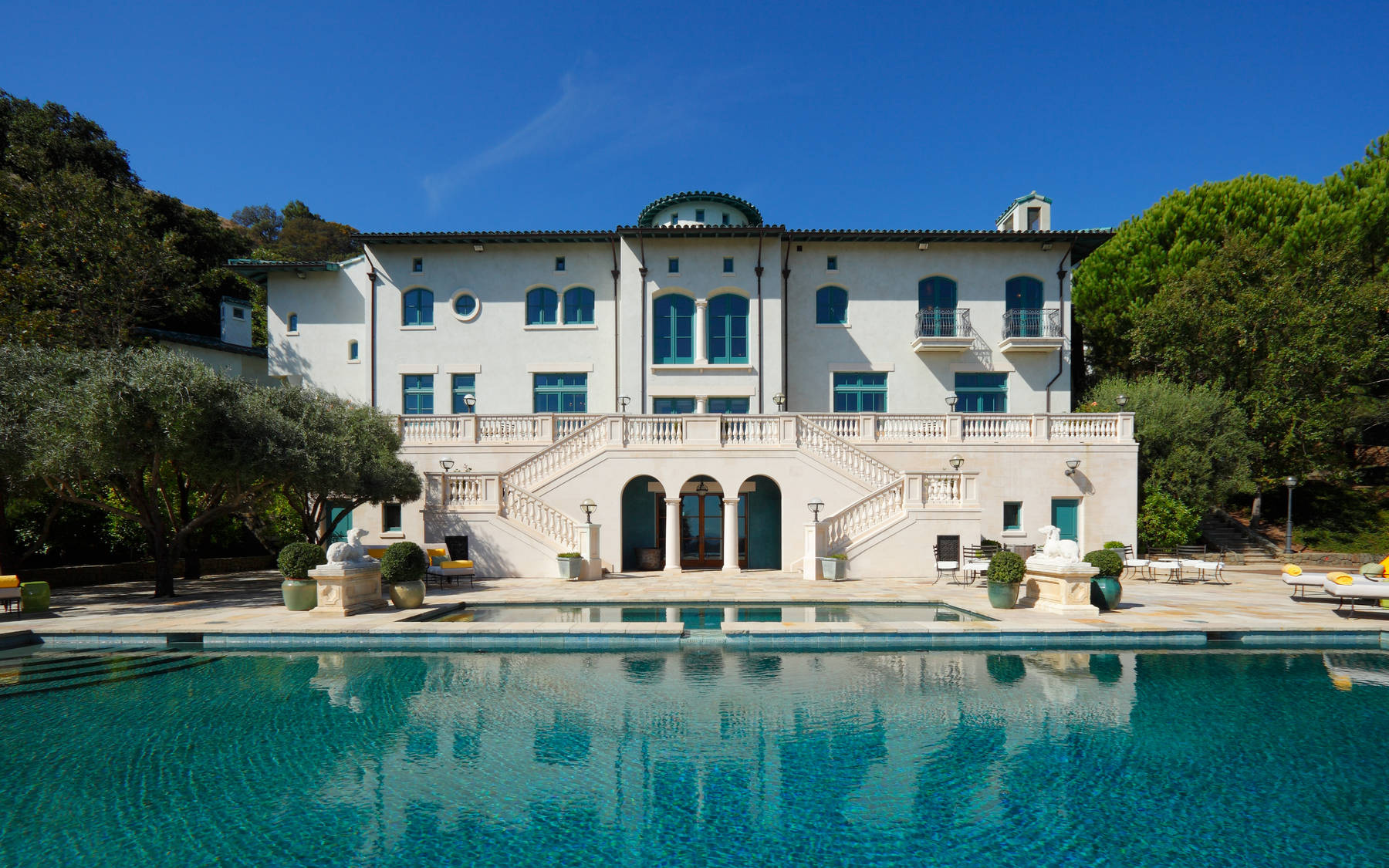 PHOTO: Pictured is Robin Williams' home that is listed for $29.9 million in Napa, Calif. 