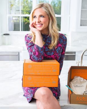 PHOTO: Actress turned entrepreneur Sarah Michelle Gellar poses with inventory from her company Foodstirs.