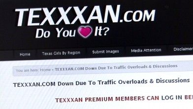 392px x 221px - XXX.com Revenge: Lawsuit Filed Against 'Revenge Porn' Sites Video ...