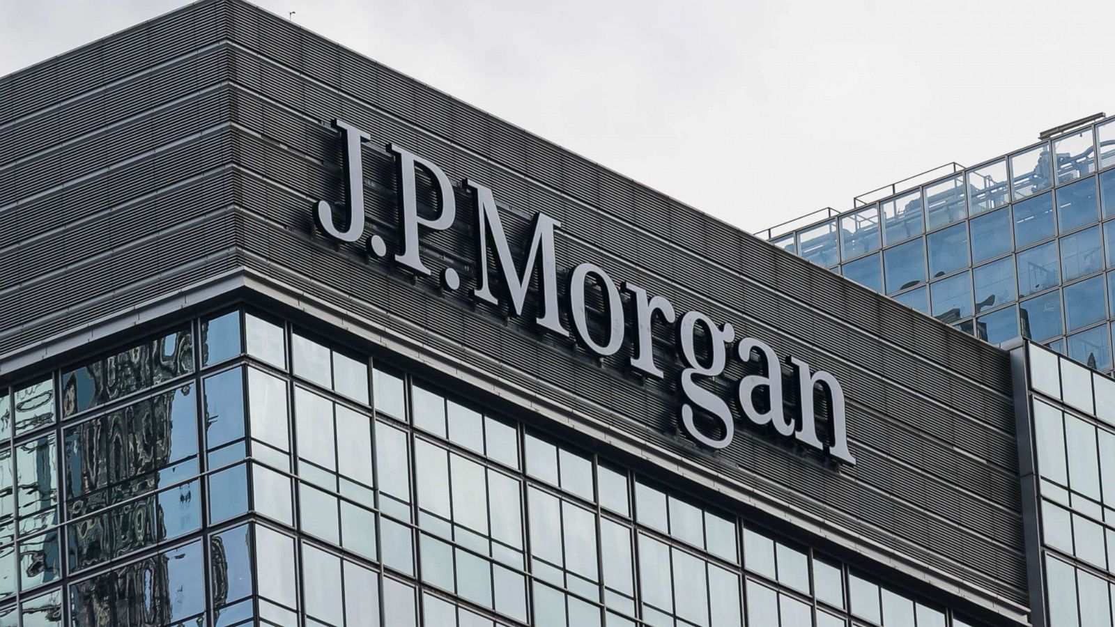 j p morgan bank