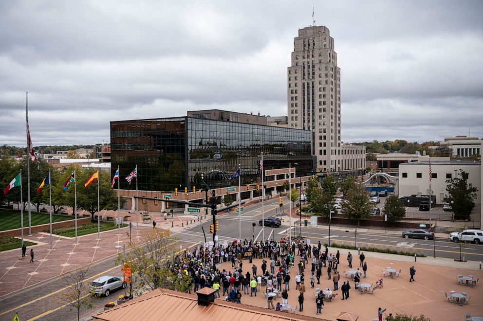 PHOTO: The Michigan American Federation of Labor and Congress of Industrial Organizations hosts a rally outside Kellogg's World Headquarters on Oct. 27, 2021, to support workers on strike in Battle Creek, Mich.