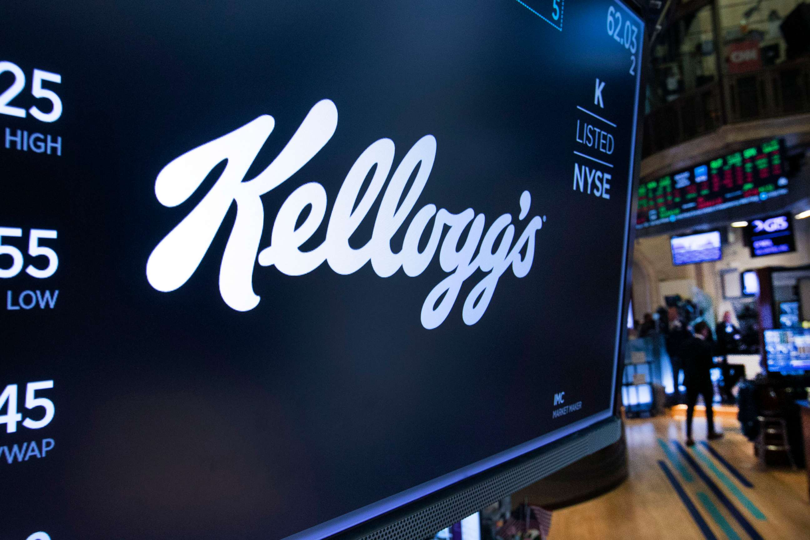 PHOTO: The logo for Kellogg's appears above a trading post on the floor of the New York Stock Exchange, Oct. 29, 2019.