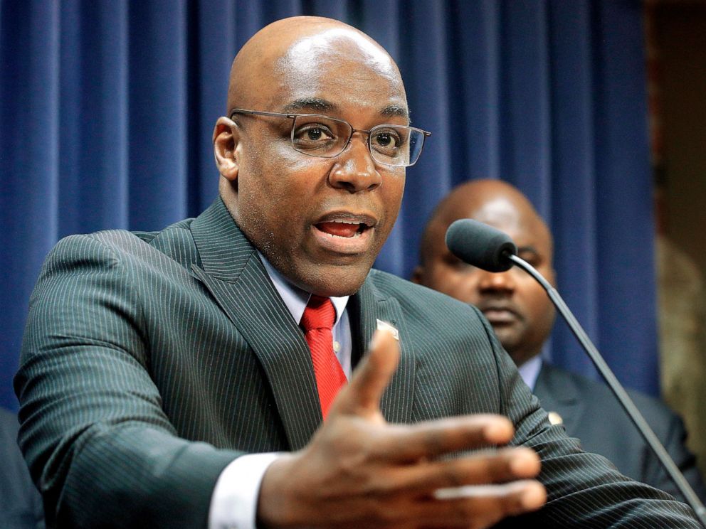 PHOTO: Kwame Raoul speaks during a news conference at the Capitol, in Springfield, Ill., Aug. 12, 2015.