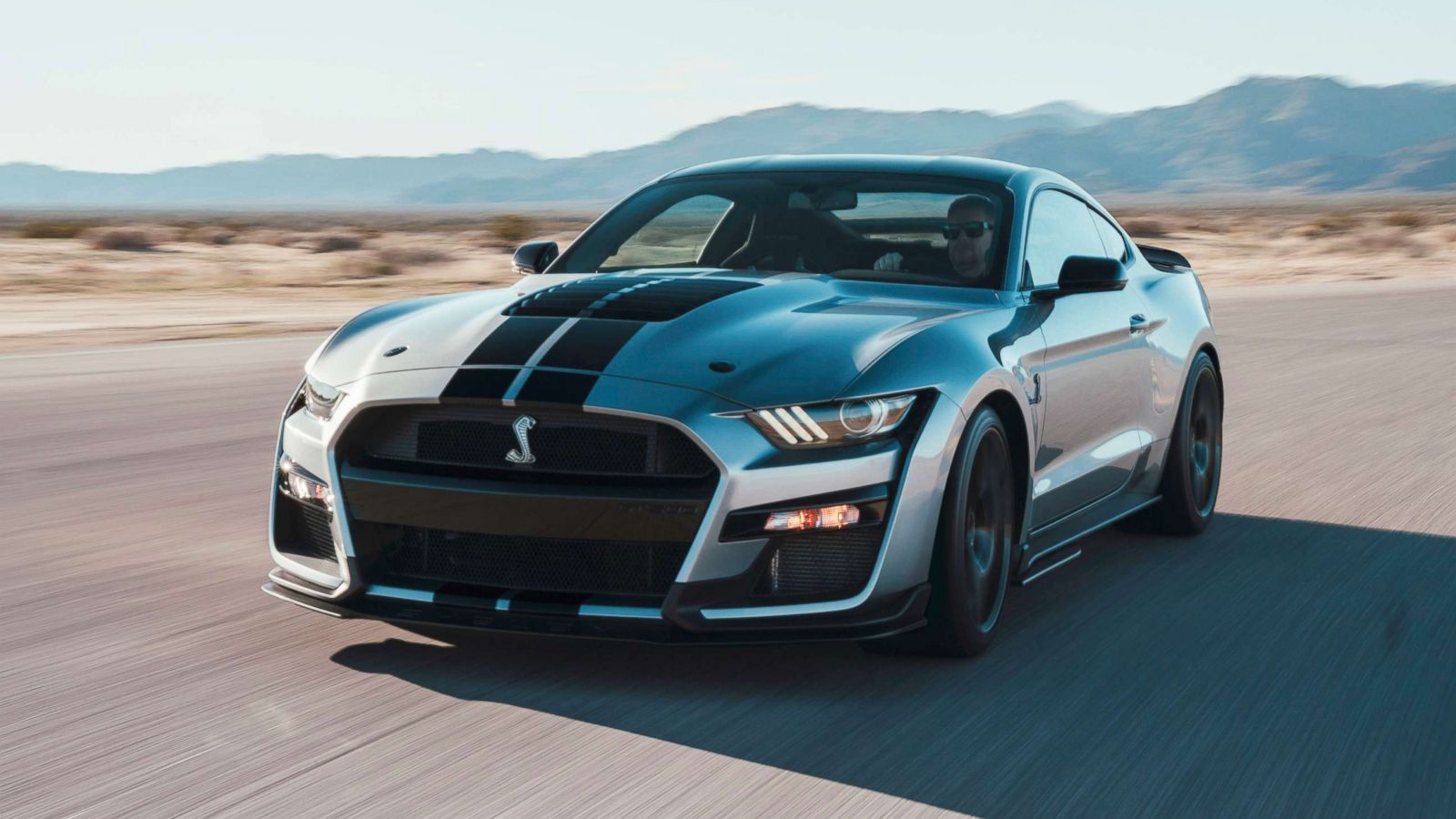 Ford debuts the 2020 Mustang Shelby GT500, its most powerful street-legal  car, at Detroit auto show - ABC News