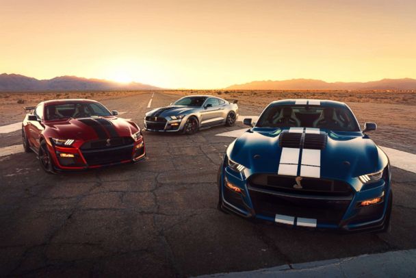 Ford Debuts The Mustang Shelby Gt500 Its Most Powerful Street Legal Car At Detroit Auto Show Abc News