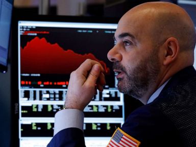 Dow Jones continues to plunge amid coronavirus uncertainty