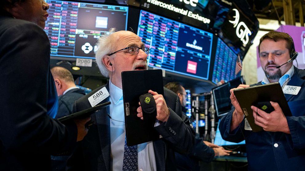 PHOTO: Trader Peter Tuchman works on the floor of the New York Stock Exchange Thursday, Feb. 27, 2020