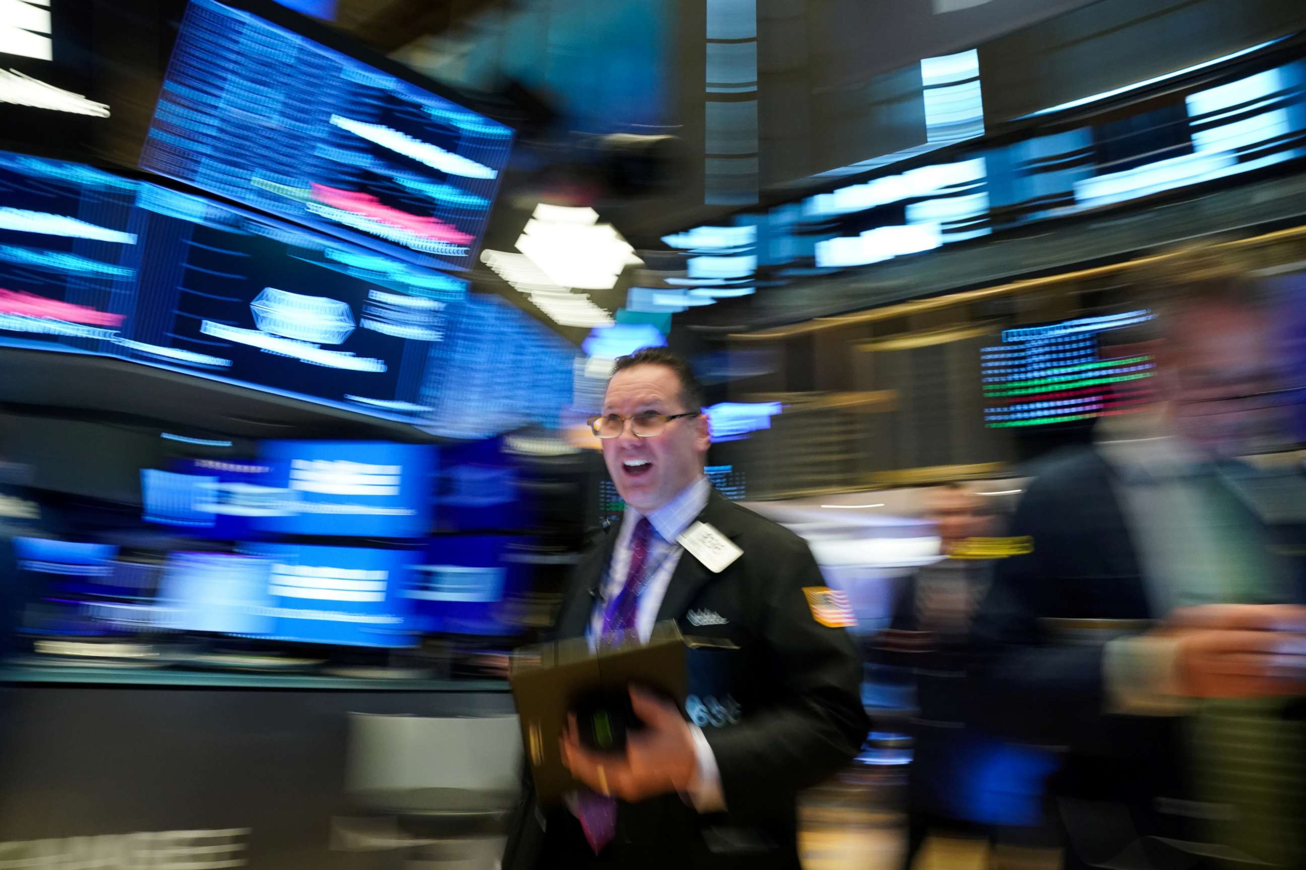 PHOTO: A trader works on the floor of the New York Stock Exchange in New York, Jan. 28, 2020.