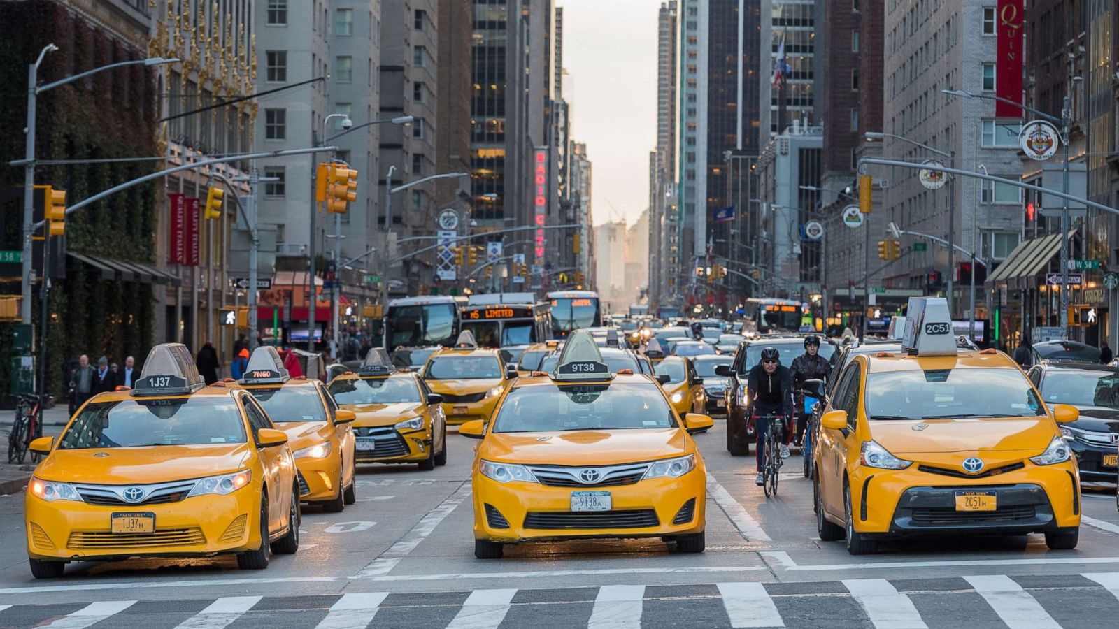 New York City Taxi Commission Accused Of 810 Million Fraud Abc News