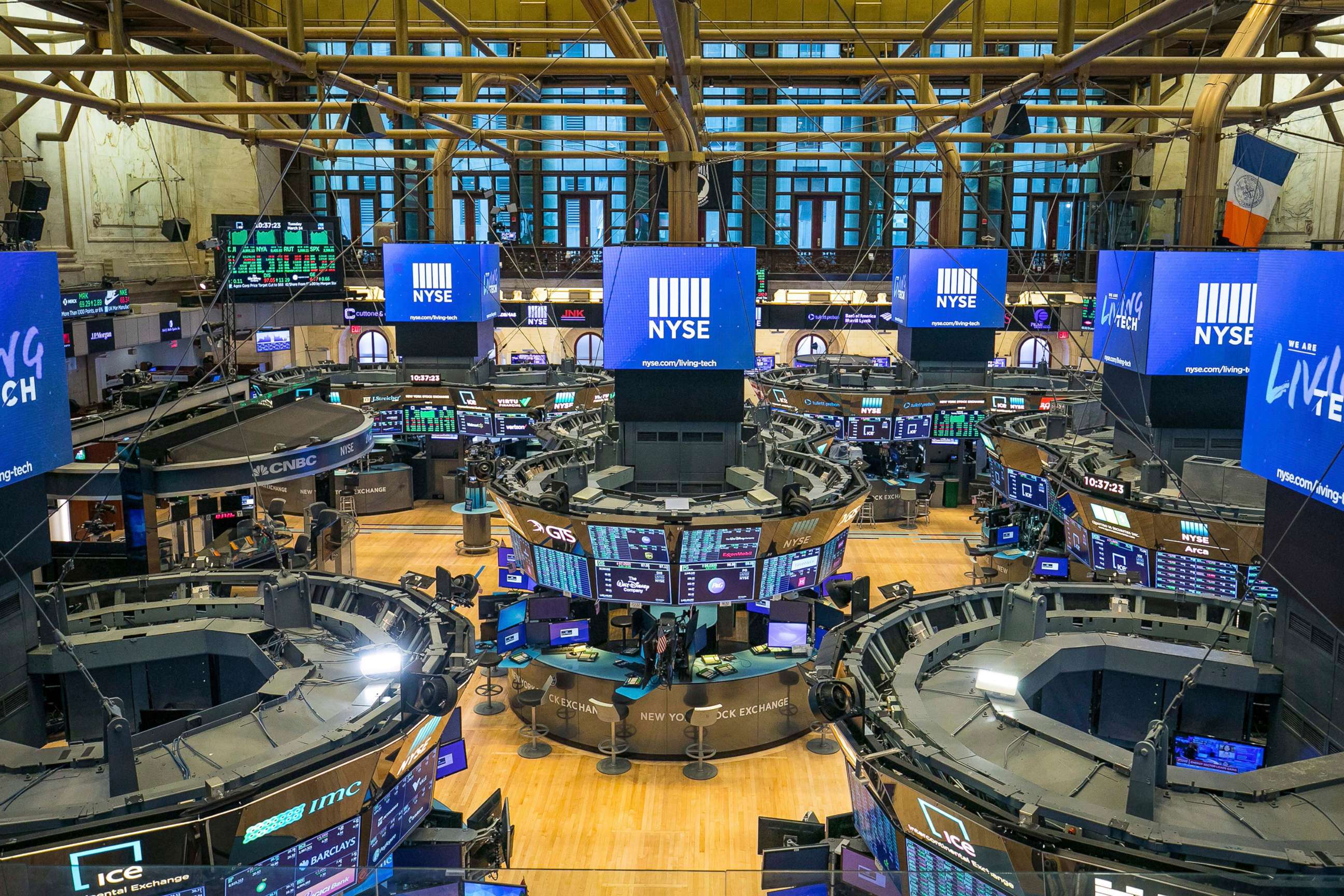 PHOTO: In this file photo it shows the unoccupied NYSE trading floor, March 24, 2020.