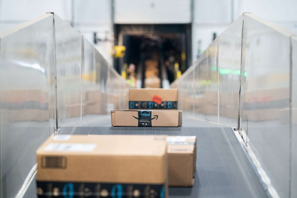 PHOTO: Packages move on a conveyer belt at the Amazon AGS5 sort facility on Oct. 27, 2022 in Appling, Ga.
