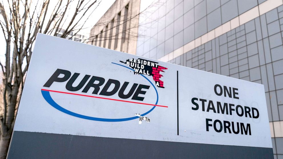 PHOTO:Purdue Pharma headquarters stands in downtown Stamford, Conn., April 2, 2019.