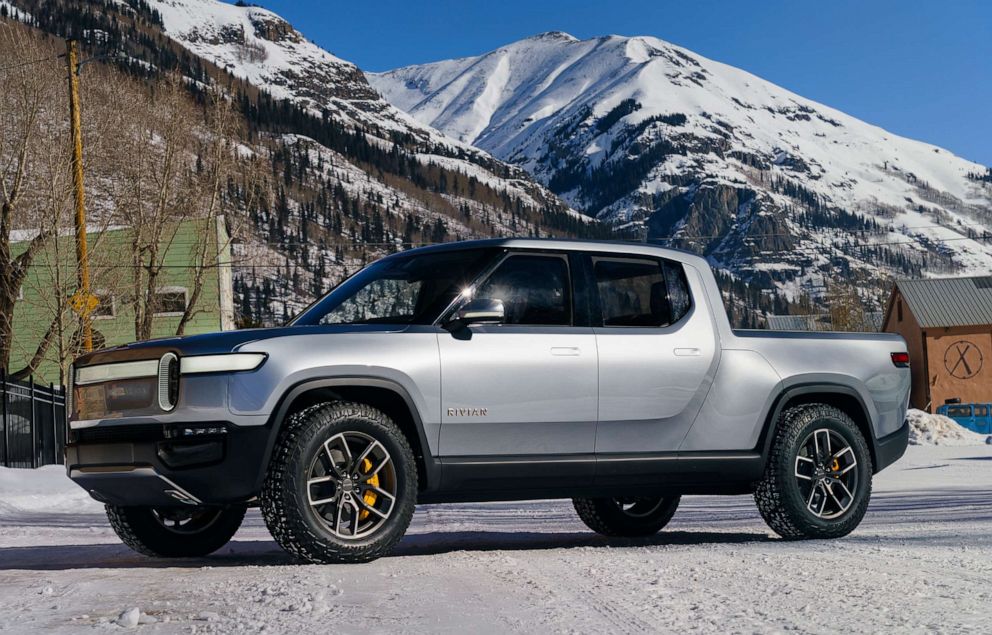 PHOTO: Rivian truck R1T.