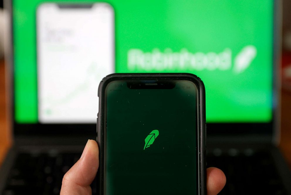 PHOTO: In this photo illustration, the Robinhood logo is displayed on an iPhone on Dec. 17, 2020 in San Anselmo, Calif.