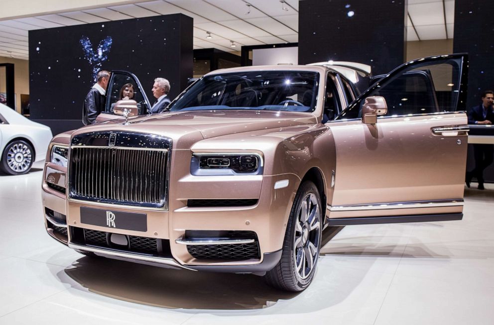 PHOTO: A Rolls-Royce Cullinan sits on display at the Geneva International Motor Show in Geneva, Switzerland, March 16, 2019.